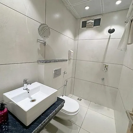The Orion Elite - Green Park New Delhi Exterior photo