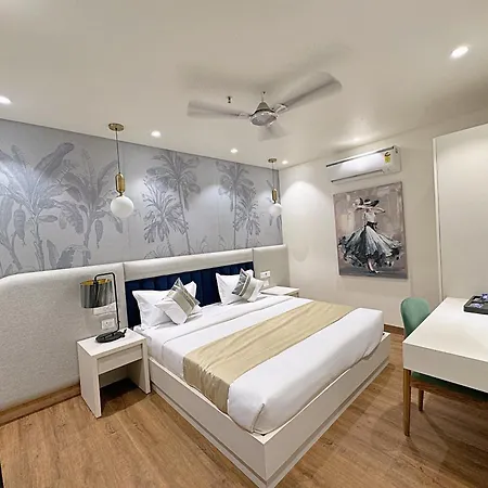 The Orion Elite - Green Park New Delhi Exterior photo