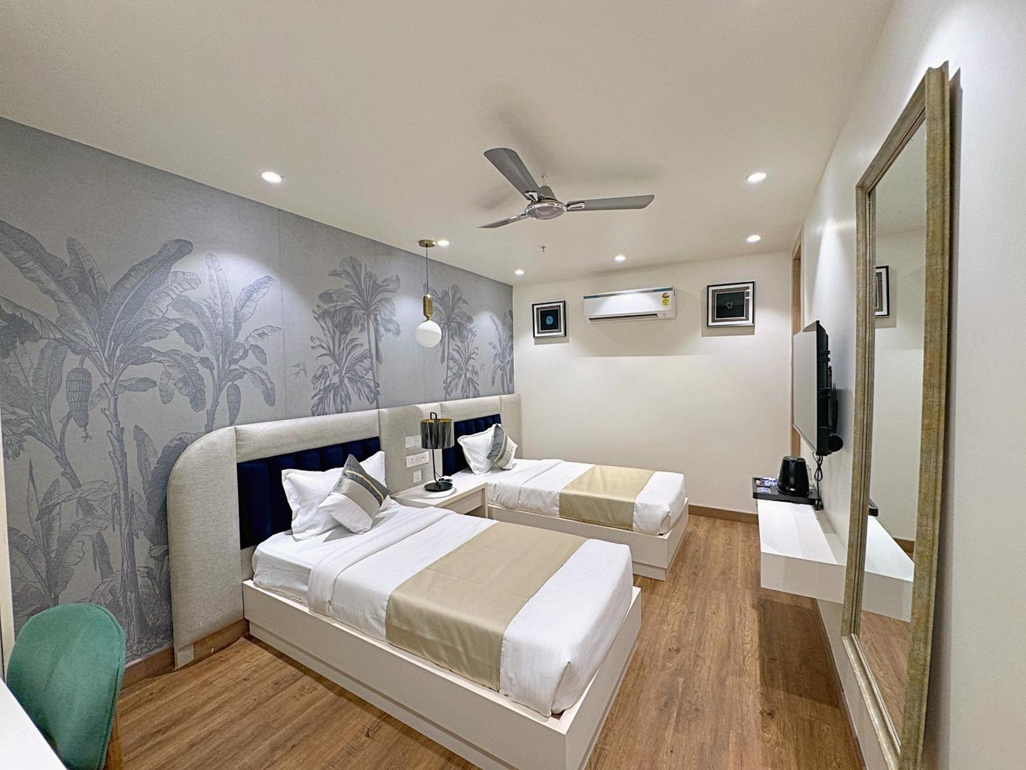 होटल The Orion Elite - Park 3*